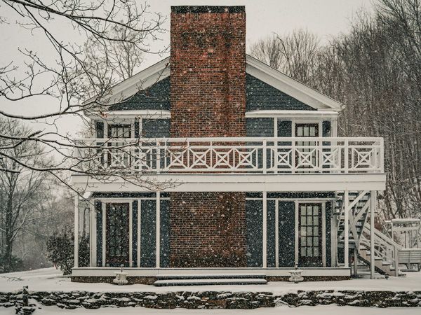 Exterior of Cornell Inn B&B