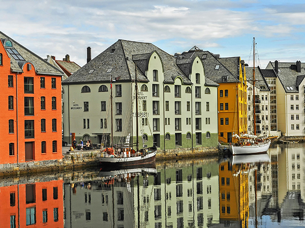 Quaint houses showcasing Ålesund’s iconic Art Nouveau architecture.