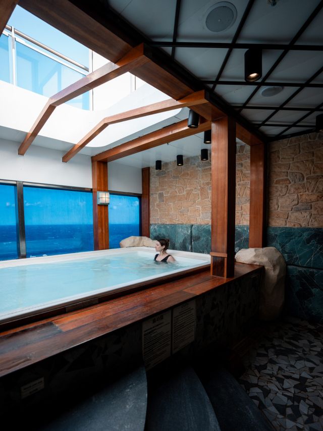Izumi Japanese Bath onboard Diamond Princess