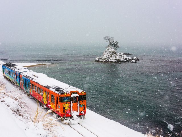 th JR Himi line along the Amaharashi Coast in winter