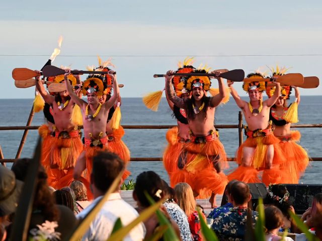 Voyagers of the Pacific lū‘au at the Royal Kona Resort