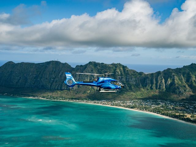 Blue Hawaiian Helicopters in Oahu