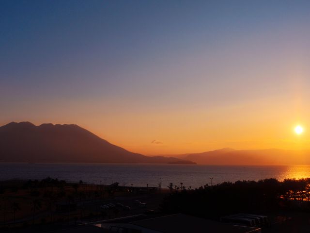 sun rise over Kagoshima’s volcano 