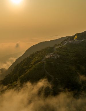 Yen Tu Mountain
