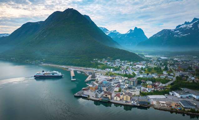 MS Trollfjord Hurtigruten’s Svalbard Line