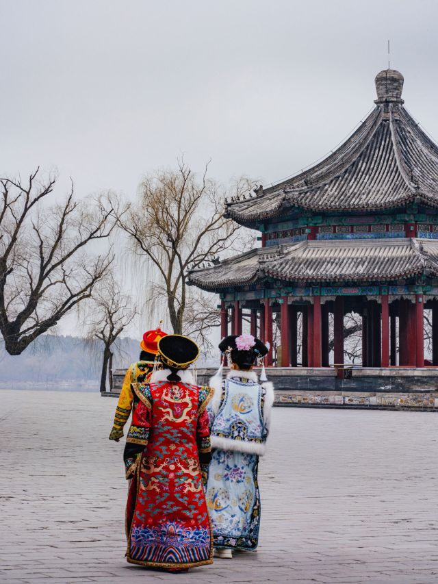 Qing Dynasty gowns at Summer Palace, Beijing