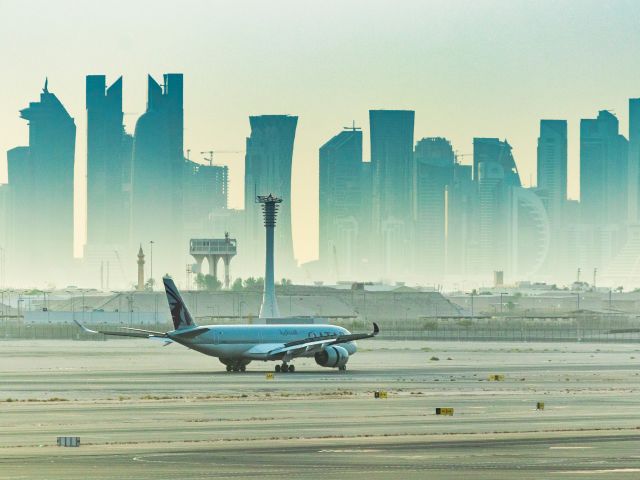 qatar airport smartraveller advice