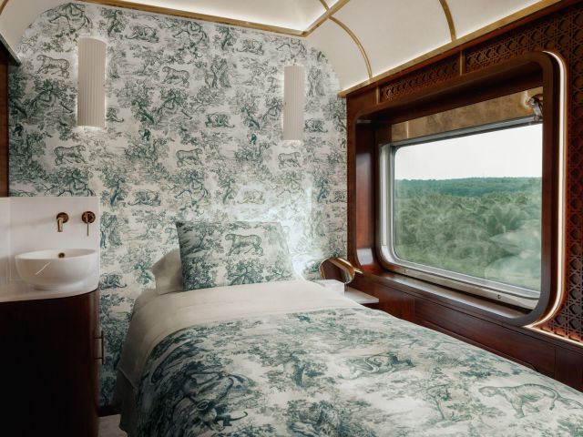 the Dior Spa with Toile de Jouy motif