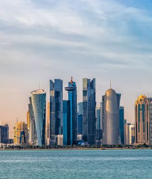 <p><em>Australian government</em> lowers travel warning for <strong>Middle Eastern</strong> countries</p>