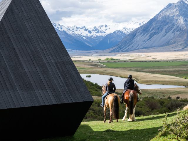 a guided horse trek at Black Diamond, The Lindis Lodge, New Zealand