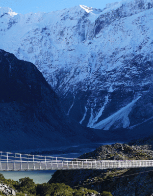 Aoraki/Mount Cook suspension bridge