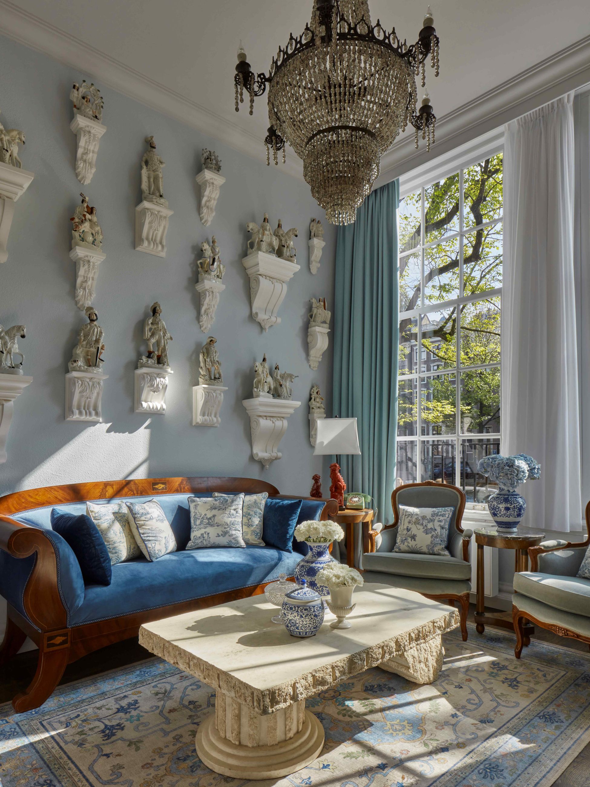 The Porcelain Collector's Suite at Pulitzer Amsterdam