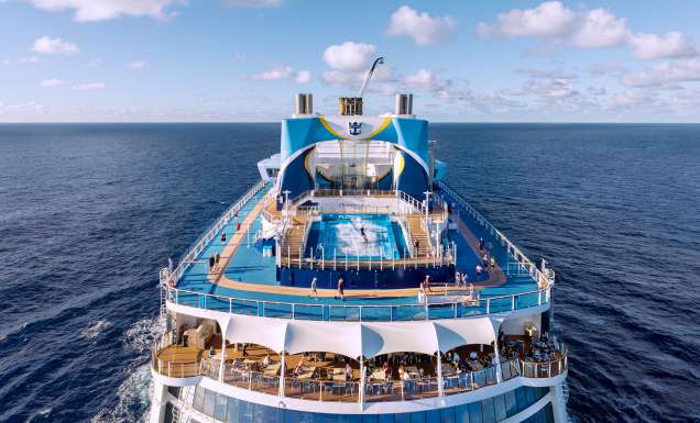 ovation of the seas at sea