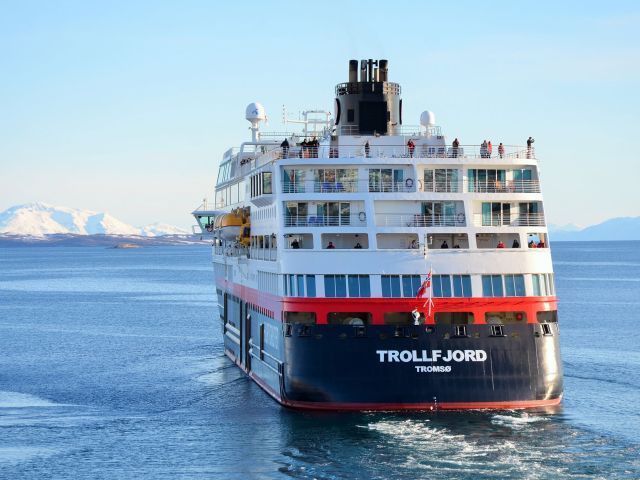 MS Trollfjord review, Hurtigruten