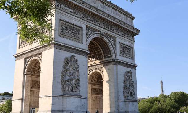 Arc de Triomphe, Champs-Élysées