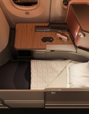 new qantas business class suite