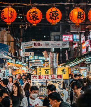 <p>From <strong>Taipei</strong> to <strong>Kaohsiung</strong>: this is <em>what and where</em> <em>to eat </em>in <strong>Taiwan</strong></p>
