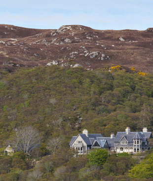 <p>Inside <strong>Scotland’s</strong> <em>exclusive rewilding retreat</em> at the frontier of Highland luxury</p>
