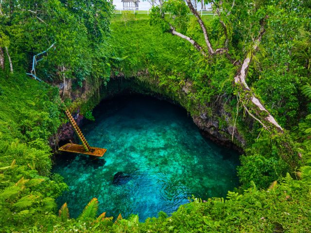 To Sua ocean trench, Samoa
