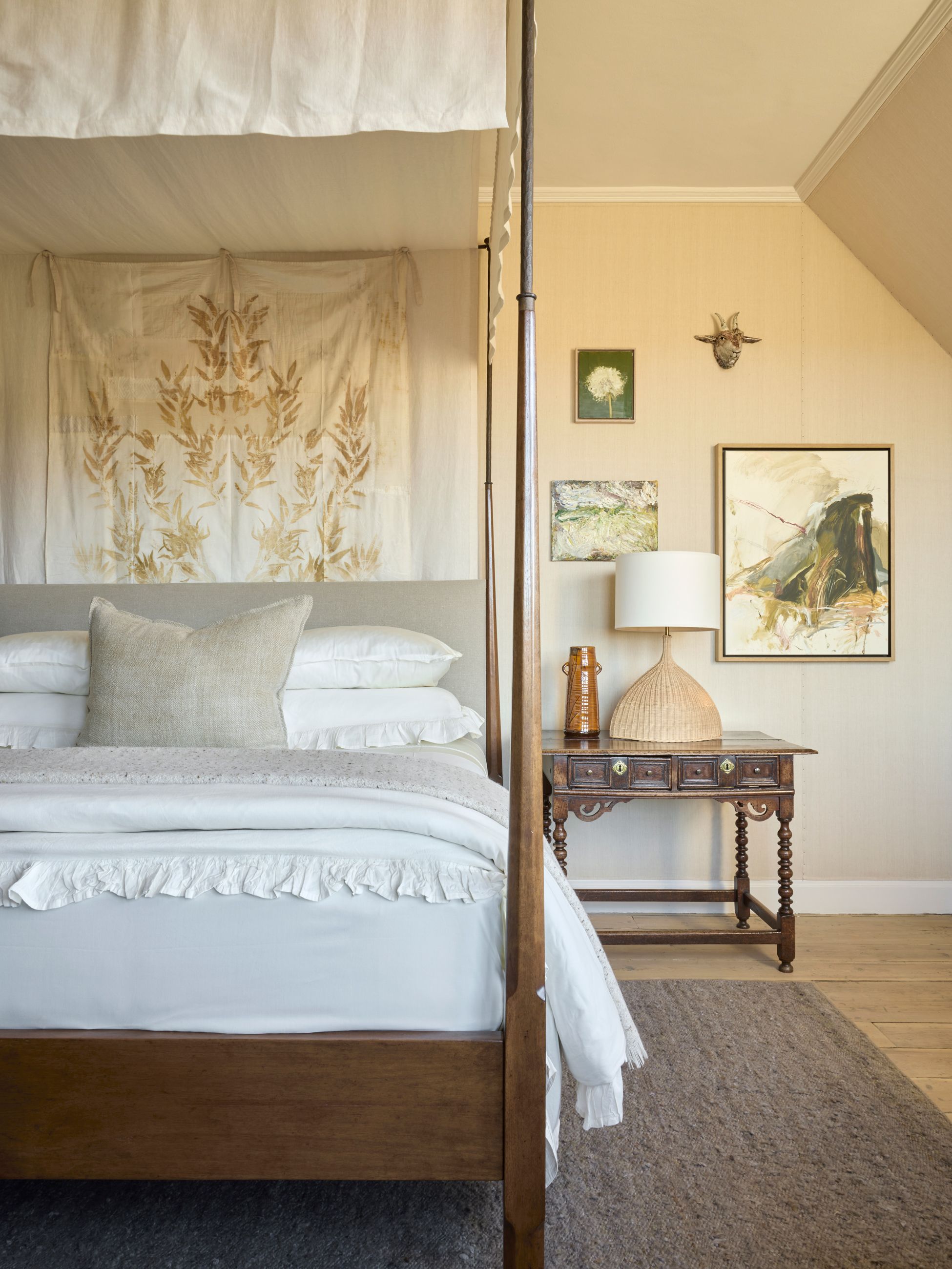 Hope Lodge Scotland bedroom