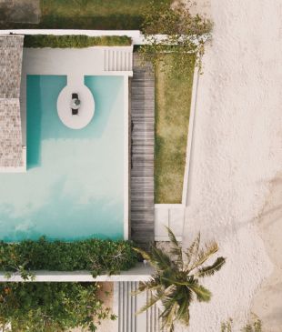 <p><em>The beachfront villas </em>taking <strong>Koh Samui</strong>’s luxury offerings to a new level of exclusivity</p>