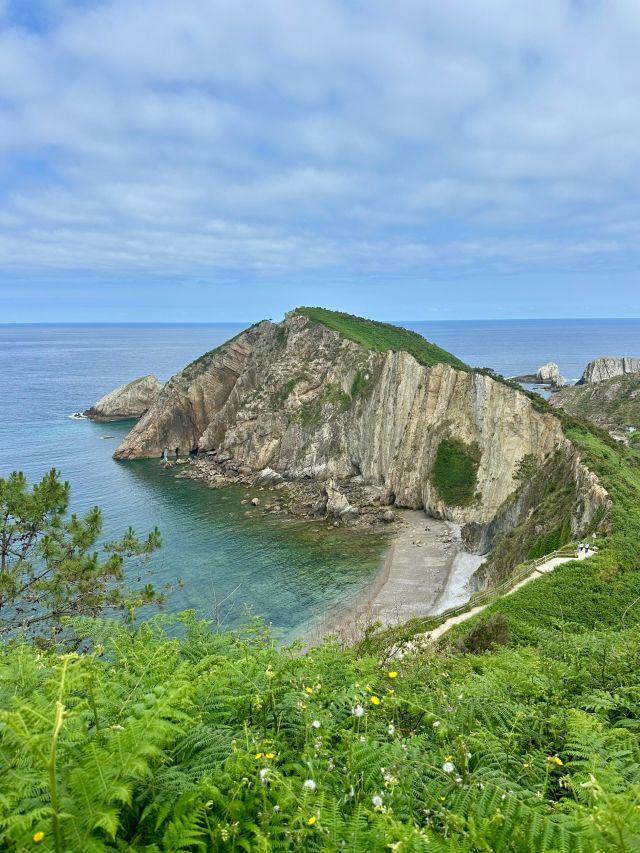 Views of Playa del Silencio