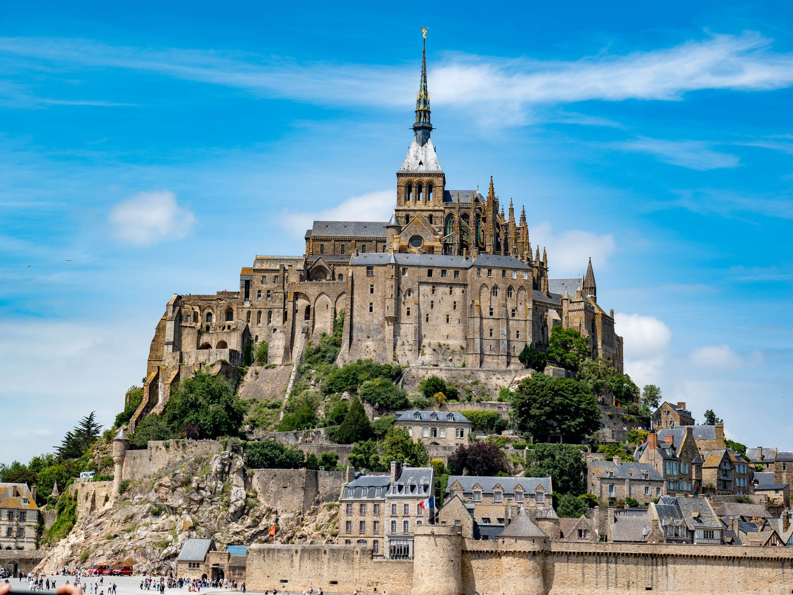the medieval commune of Mont-Saint-Michel