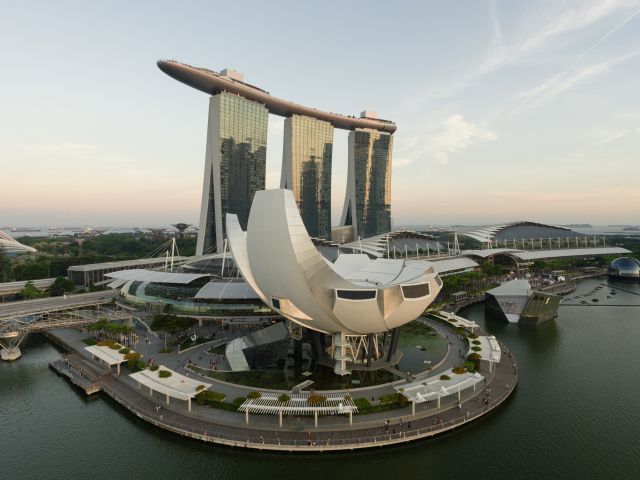 ArtScience Museum architecture, Marina Bay