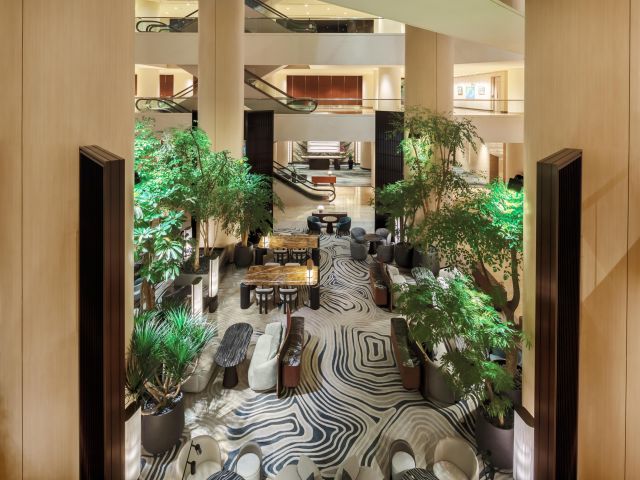 Pan Pacific Singapore atrium lounge