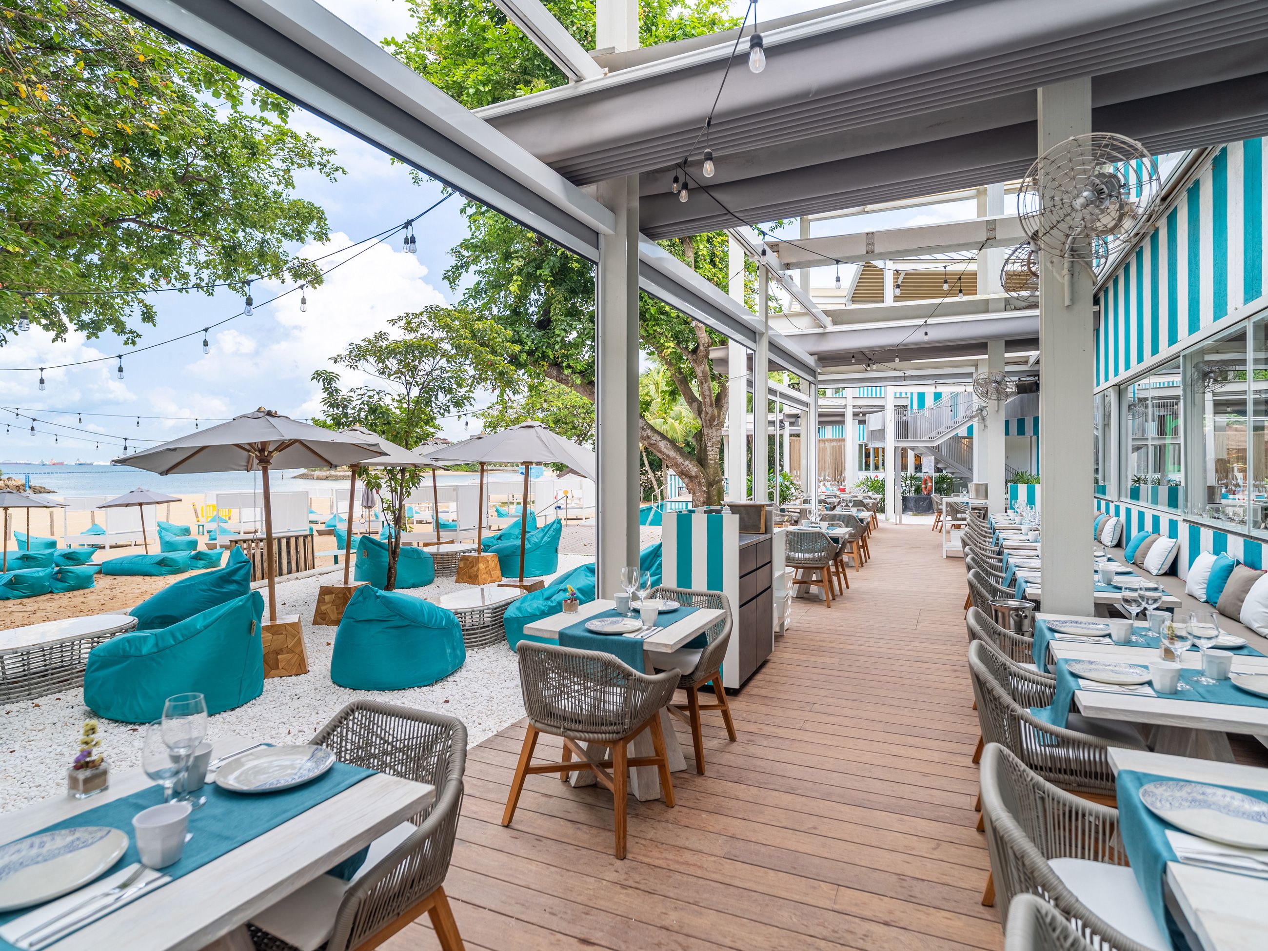 al fresco dining at FOC by the Beach, Sentosa Island